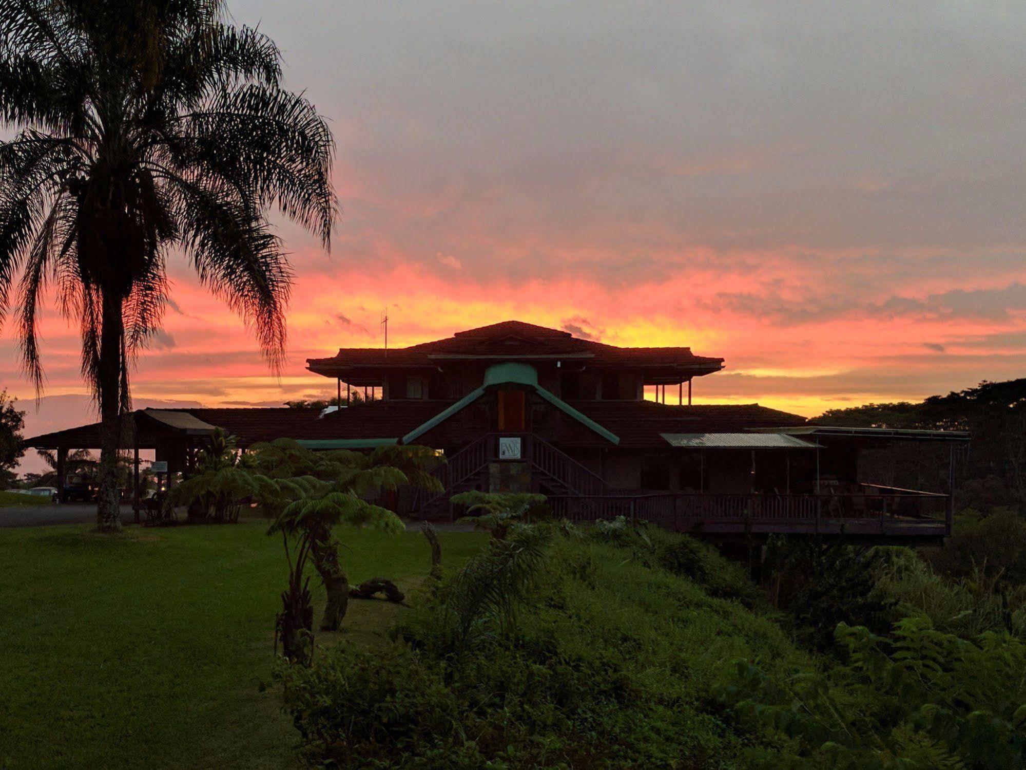 The Inn At Kulaniapia Falls Hilo Exterior foto